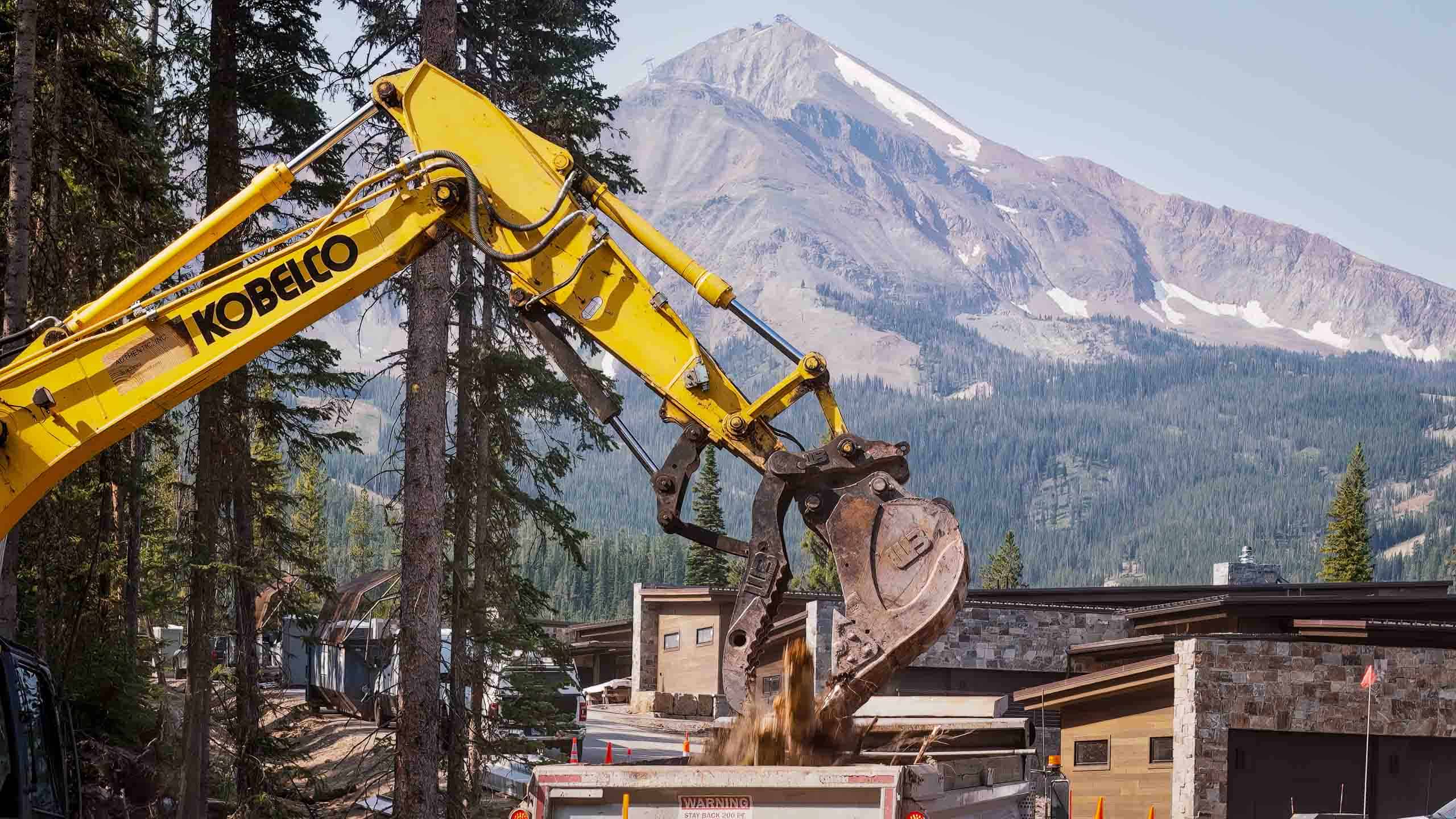 Beland-Studio-Authentic-Inc-Carousel-7