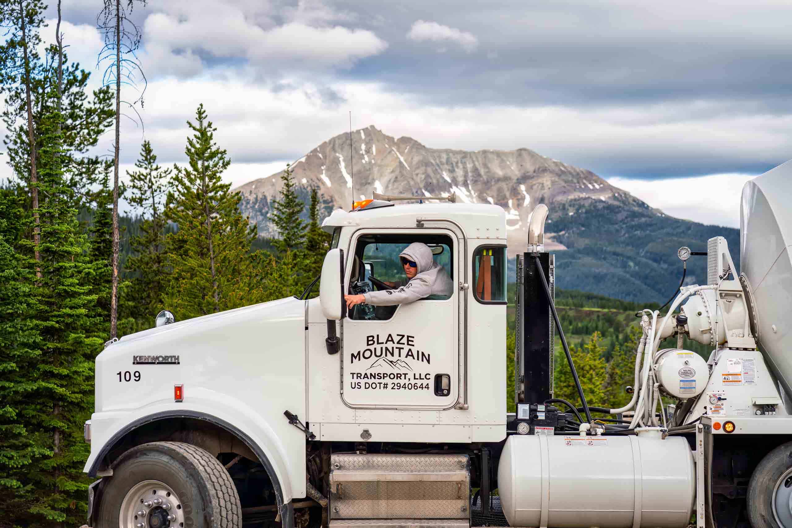 Beland-Studio-Authentic-Inc-Carousel-8